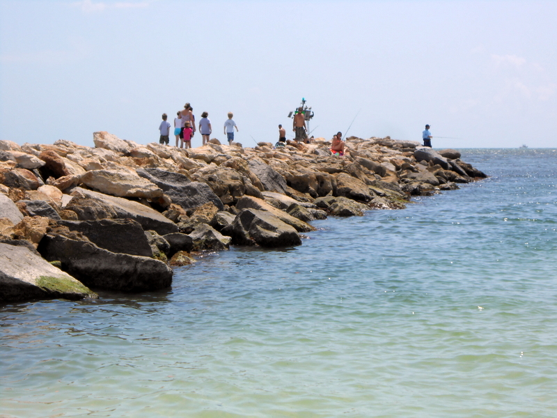 fishing-at-the-north-jetty